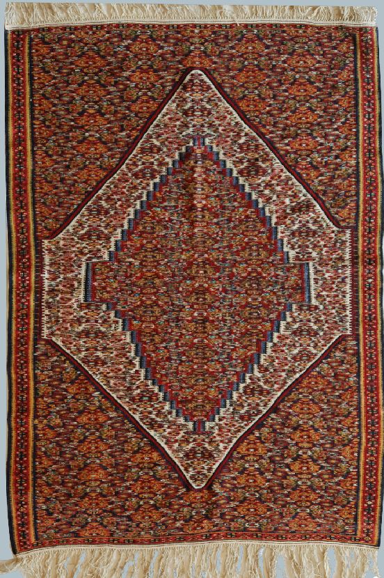 SENNEH KILIM